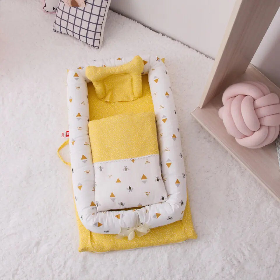 Portable Anti-Fright Bed for Newborns